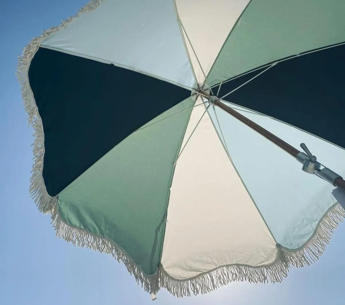 business__pleasure_premiu_1-4.webp minnow Accessories<Business & Pleasure Premium Umbrella, Santorini Panel