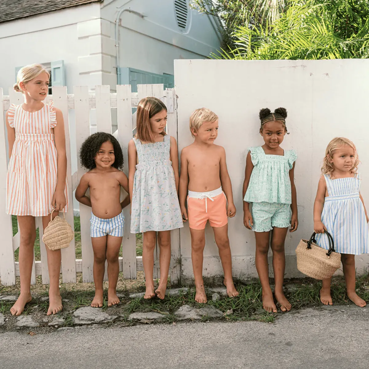 girls_ruffle_top_and_shor_4-3.webp minnow Tops<Girls Ruffle Top And Short Set Abaco Green Paisley
